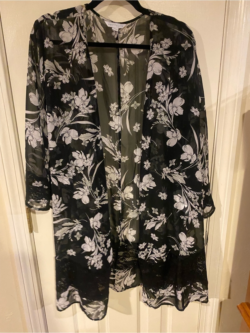 Boutique Black & White Floral Sheer Kimono